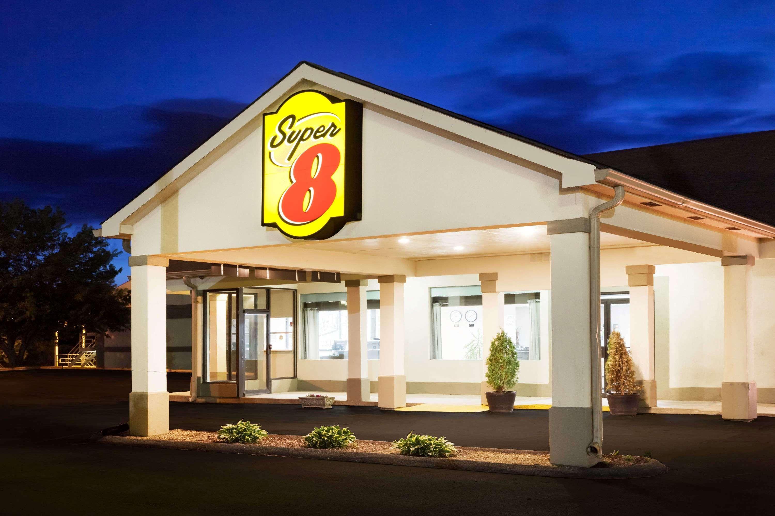Super 8 By Wyndham Monteagle Tn Motel Exterior photo